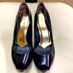 Ted Baker London Black and Gold peep toe Heels, Sz 38 (7.5)